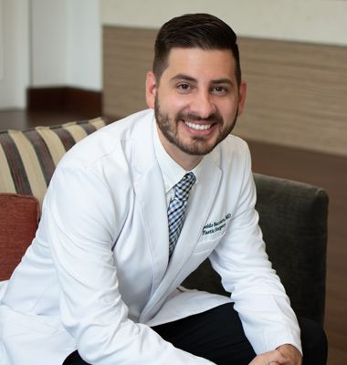 Naples Plastic Surgeon Dr. Leo Baccaro